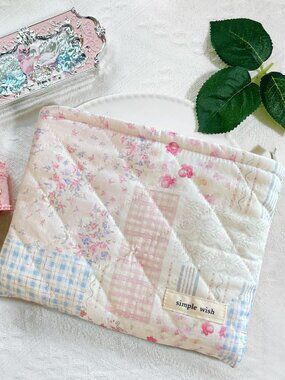 NEW Fashion Floral Makeup Bags Quilted Style Aesthetic Cute Cosmetic Makeup Bag
